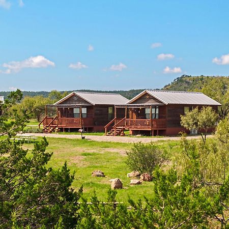 Enchanted Rockview Cabins Crabapple المظهر الخارجي الصورة
