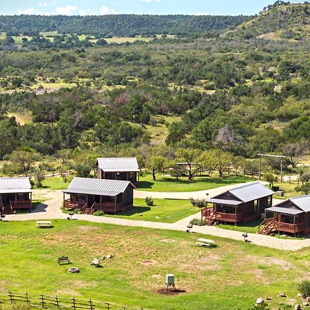 Enchanted Rockview Cabins Crabapple المظهر الخارجي الصورة