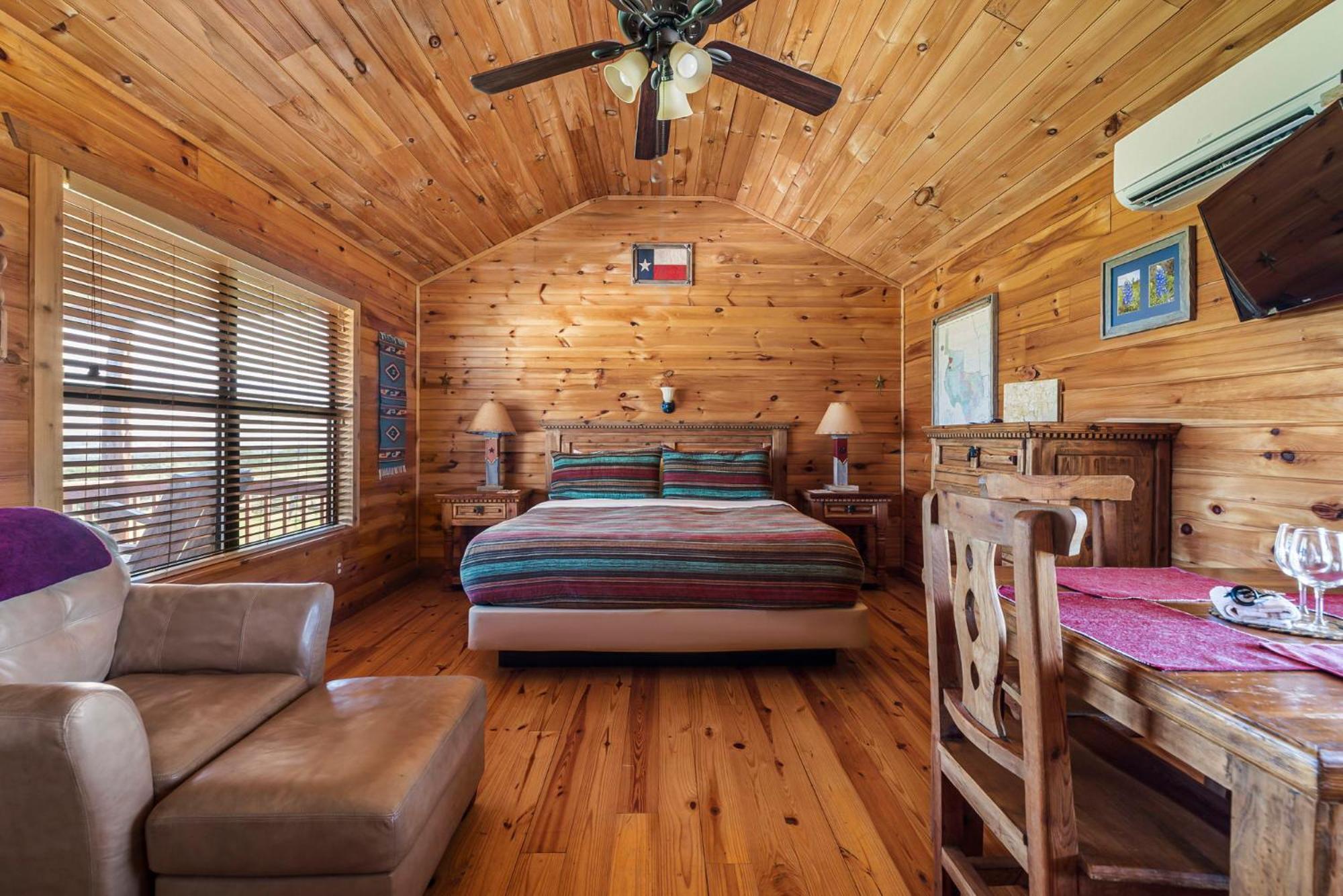 Enchanted Rockview Cabins Crabapple المظهر الخارجي الصورة