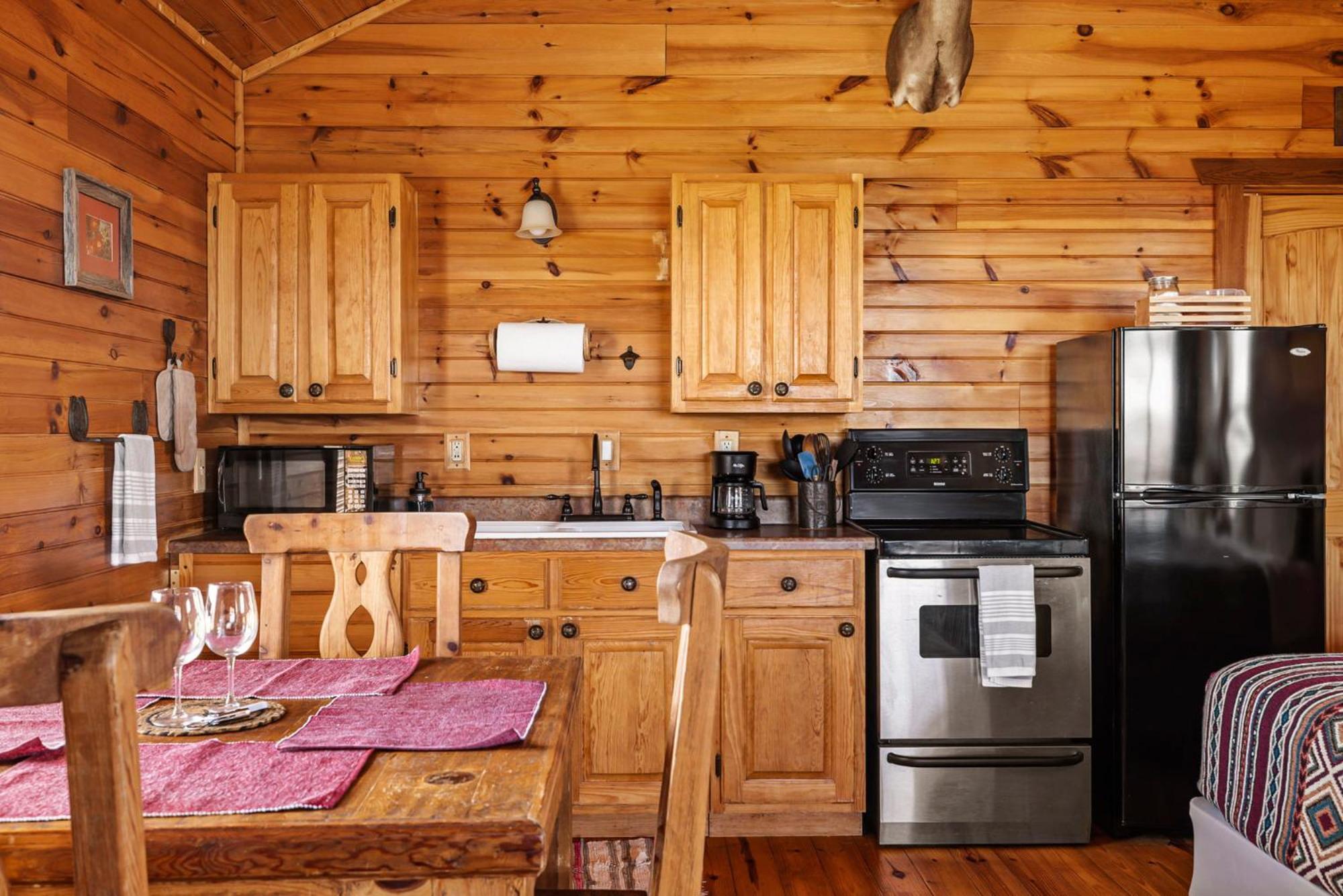 Enchanted Rockview Cabins Crabapple الغرفة الصورة