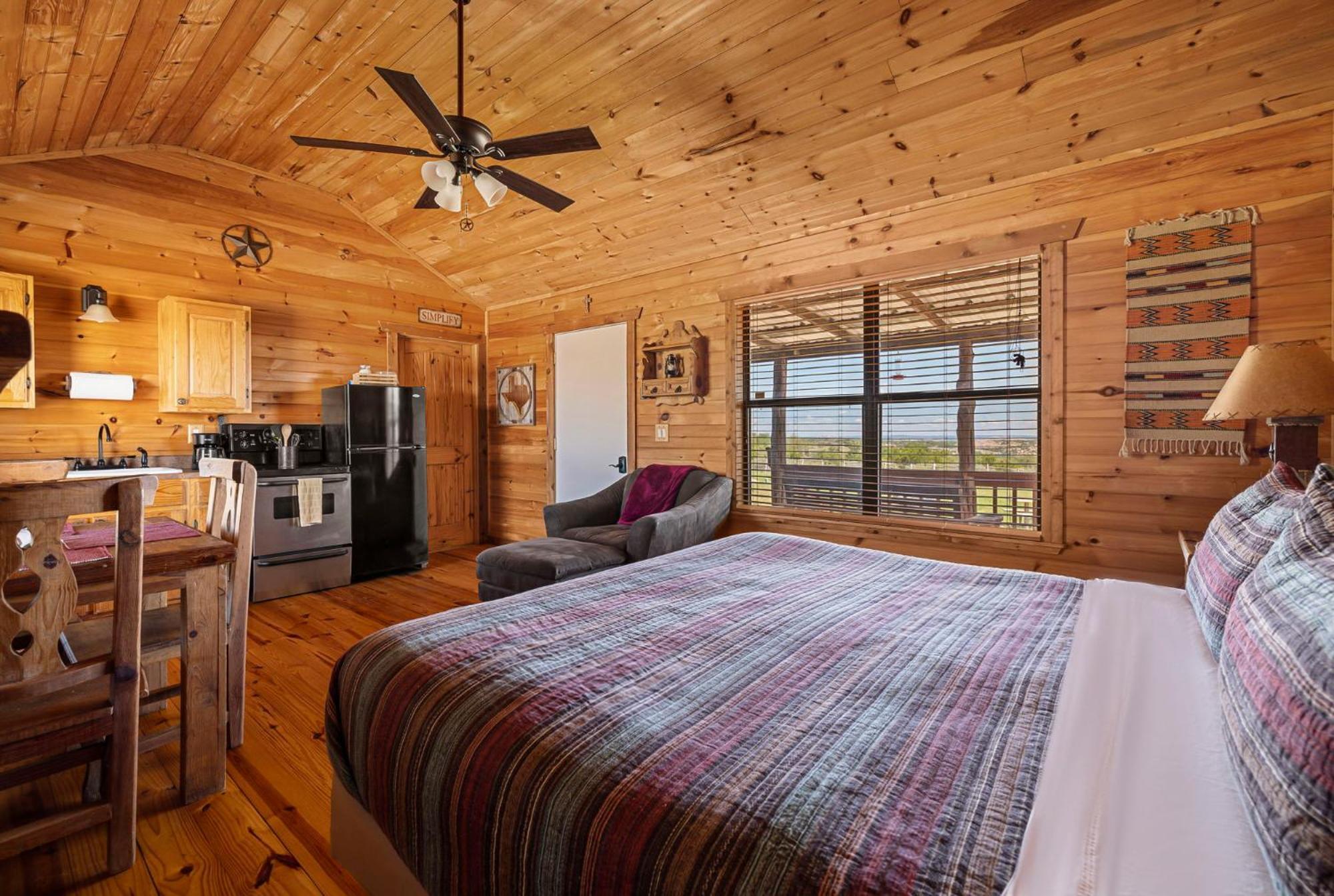 Enchanted Rockview Cabins Crabapple الغرفة الصورة